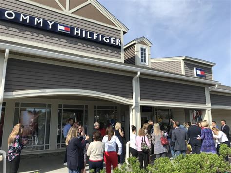 tommy hilfiger premium outlet